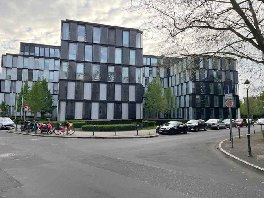 Gemuetlich Und Moderne Wohnung In Duesseldorf Düsseldorf Exterior photo