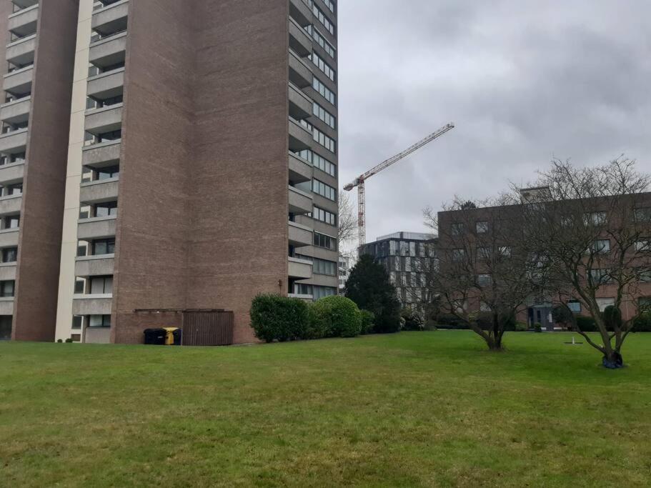 Gemuetlich Und Moderne Wohnung In Duesseldorf Düsseldorf Exterior photo