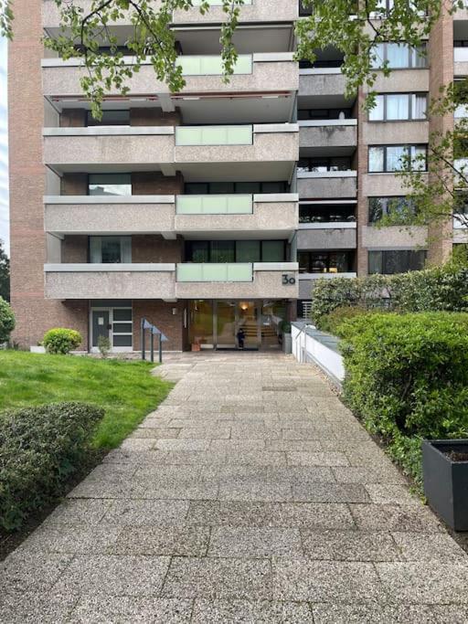 Gemuetlich Und Moderne Wohnung In Duesseldorf Düsseldorf Exterior photo